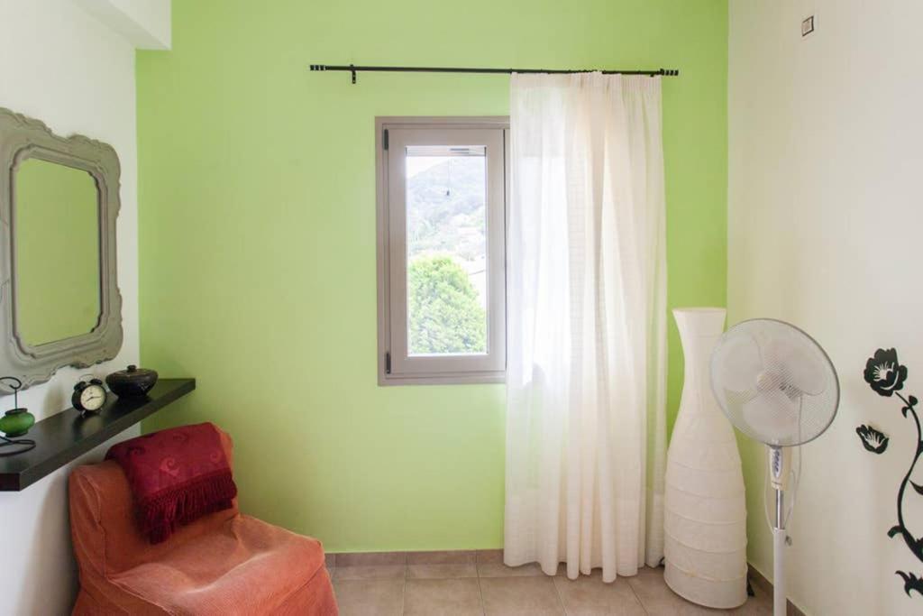 Nikolis Vacation House Vrisai ภายนอก รูปภาพ