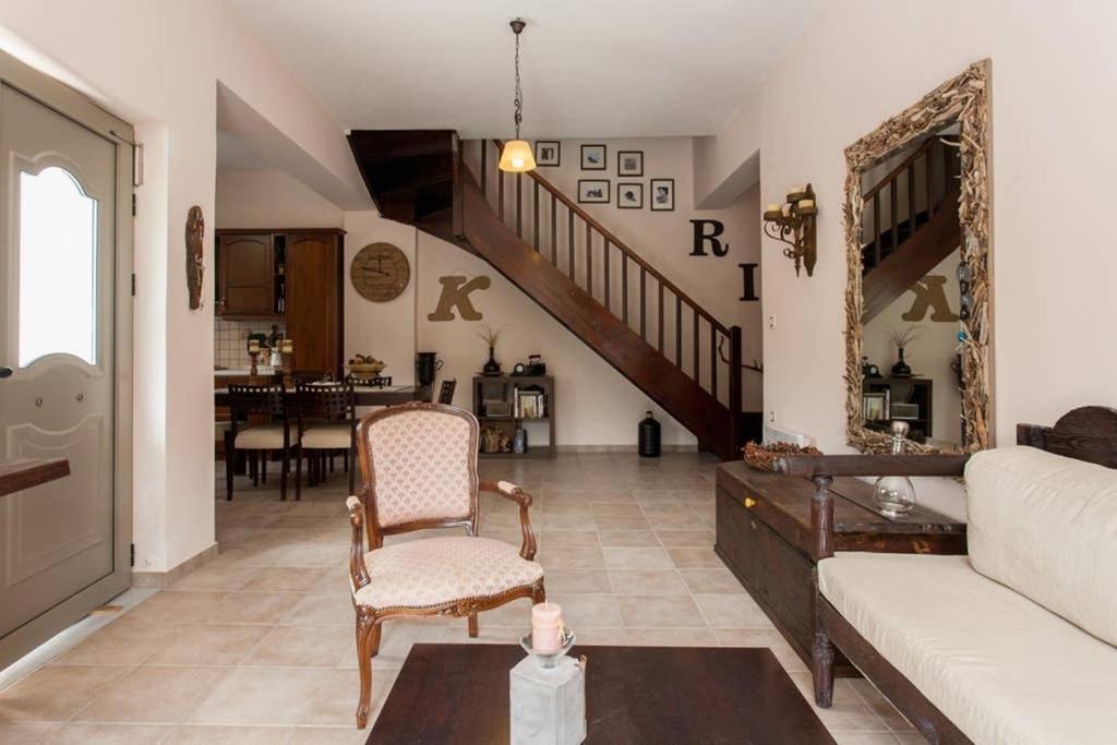 Nikolis Vacation House Vrisai ภายนอก รูปภาพ