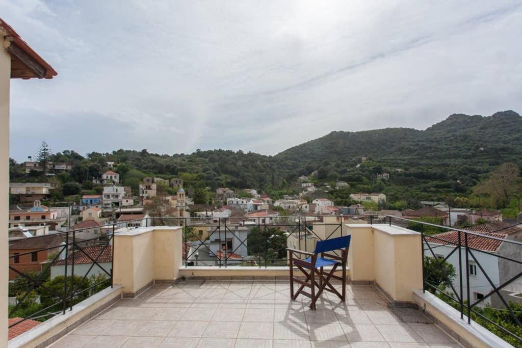 Nikolis Vacation House Vrisai ภายนอก รูปภาพ