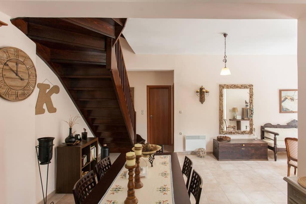 Nikolis Vacation House Vrisai ภายนอก รูปภาพ